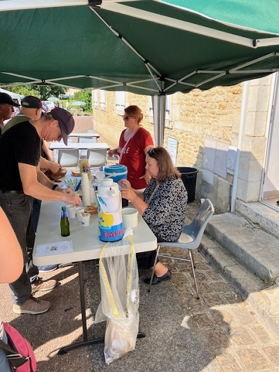 Img.Vide grenier Amance2